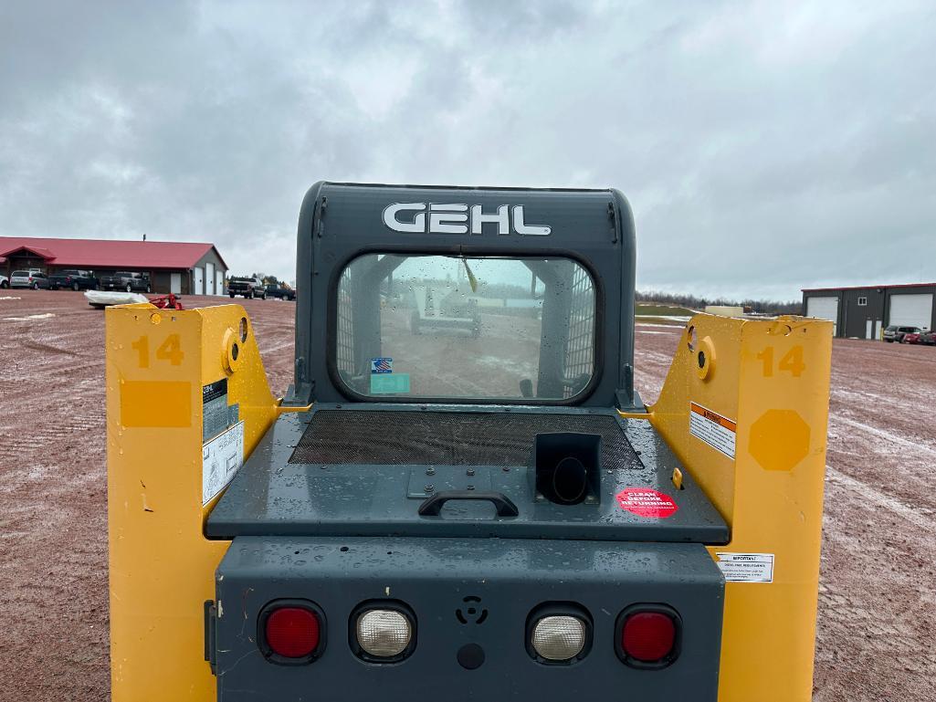 2018 Gehl R135 skid steer, OROPS, aux hyds, 10x16.5 tires, hand & foot controls, Yanmar diesel