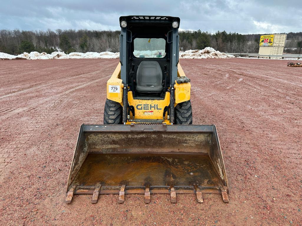 2018 Gehl R135 skid steer, OROPS, aux hyds, 10x16.5 tires, hand & foot controls, Yanmar diesel