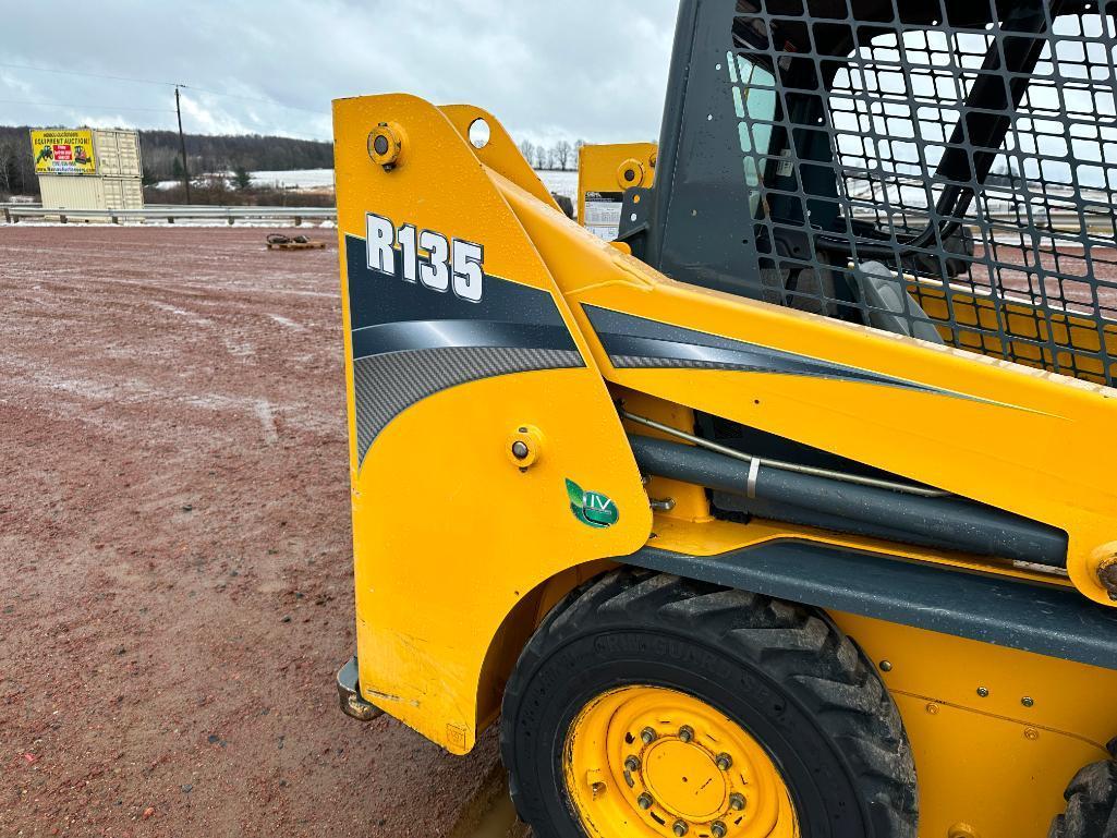 2018 Gehl R135 skid steer, OROPS, aux hyds, 10x16.5 tires, hand & foot controls, Yanmar diesel