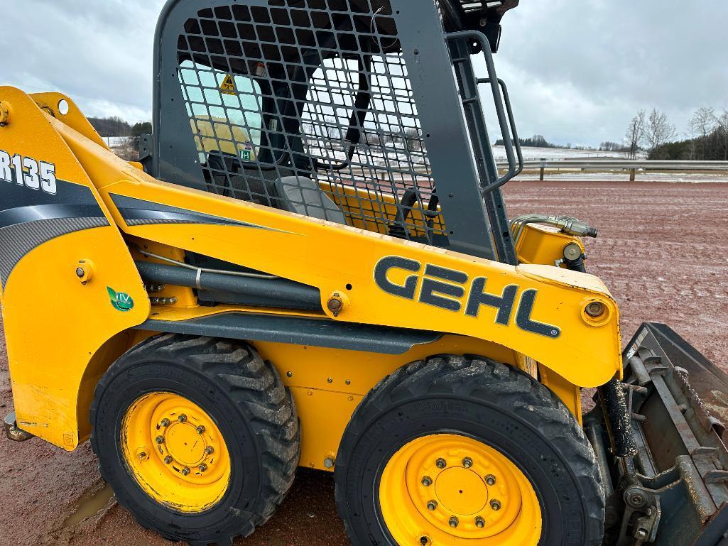 2018 Gehl R135 skid steer, OROPS, aux hyds, 10x16.5 tires, hand & foot controls, Yanmar diesel