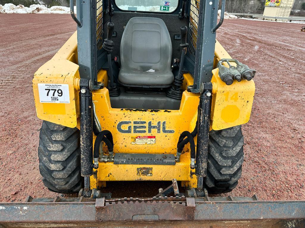 2018 Gehl R135 skid steer, OROPS, aux hyds, 10x16.5 tires, hand & foot controls, Yanmar diesel