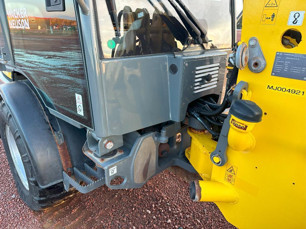 2016 Wacker Neuson WL38 wheel loader, cab w/AC, 385/55R18 tires, hydro trans, high flow aux hyds,