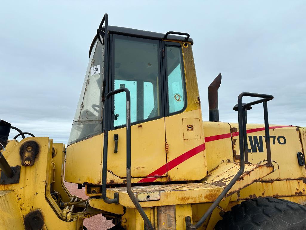 2001 New Holland LW170 wheel loader, cab w/heat, 20.5x25 tires, 4-spd powershift trans, 3rd valve,