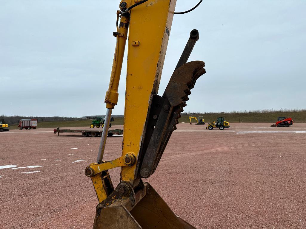 1997 John Deere 120 excavator, cab w/heat, 27 1/2" track pads, 36" bucket, manual thumb, runs &