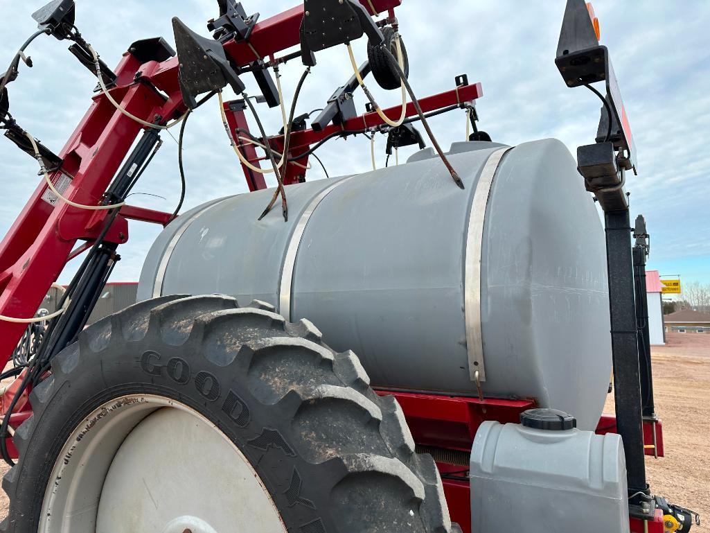 2013 Case IH 2800 Nutri-Placer 16-row fertilizer applicator, Y drop units, 1,300-gallon poly tank,