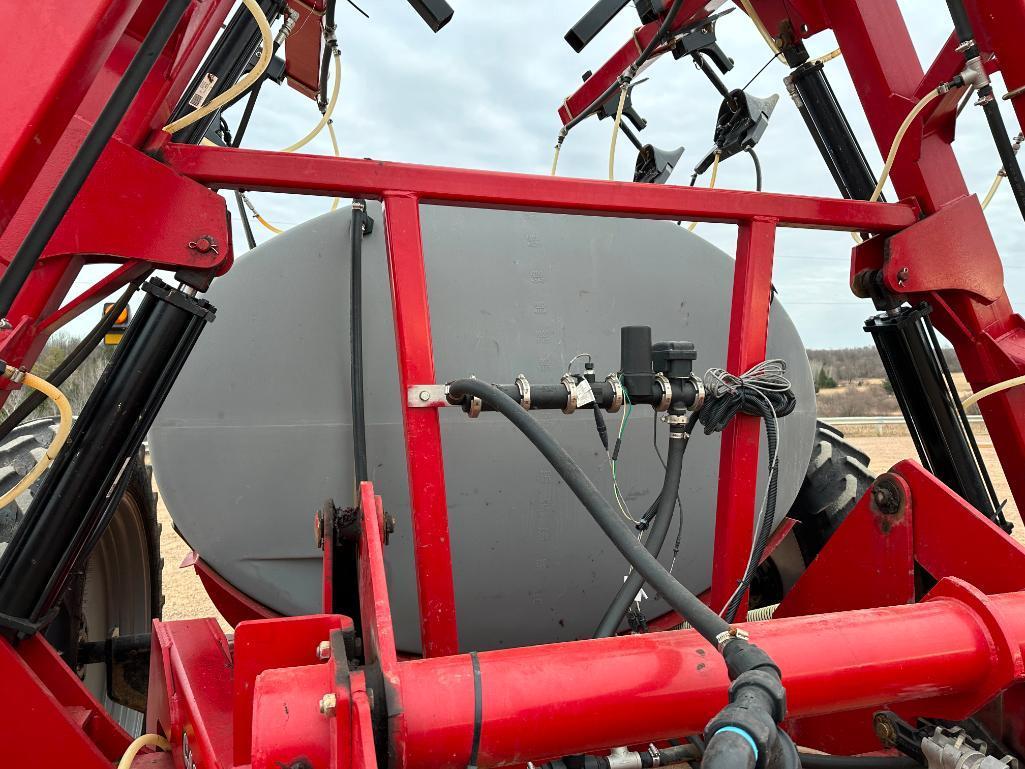 2013 Case IH 2800 Nutri-Placer 16-row fertilizer applicator, Y drop units, 1,300-gallon poly tank,