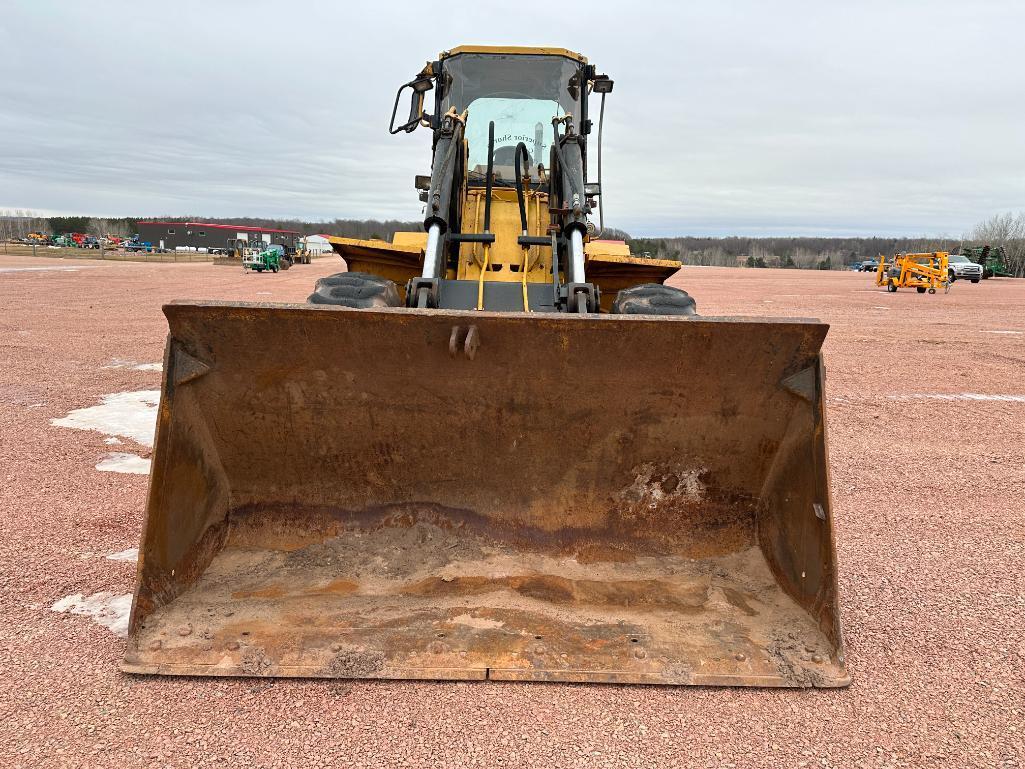 1997 Cat IT38F wheel loader, cab w/heat, 20.5x25 tires, 4-speed powershift trans, quick coupler