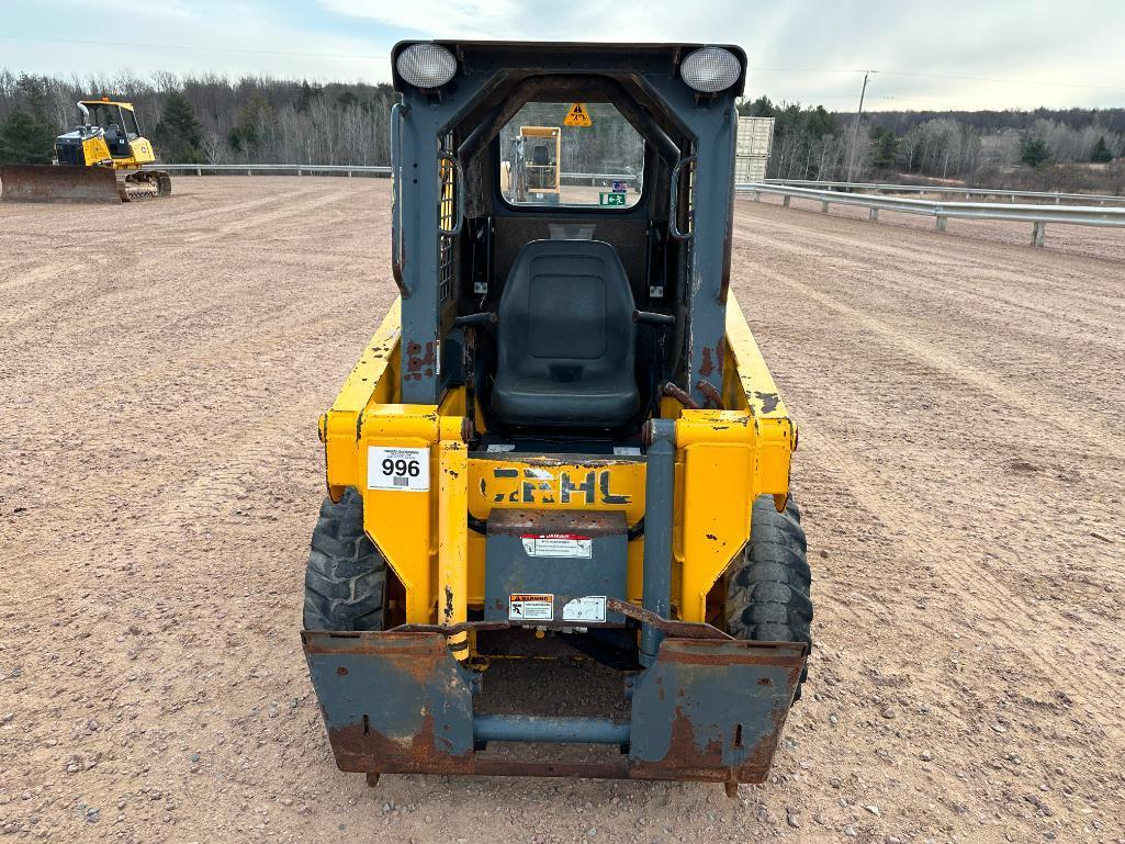 2018 Gehl R105 skid steer, OROPS, aux hyds, Yanmar diesel engine, T-bar controls, 27x8.5-15 tires,