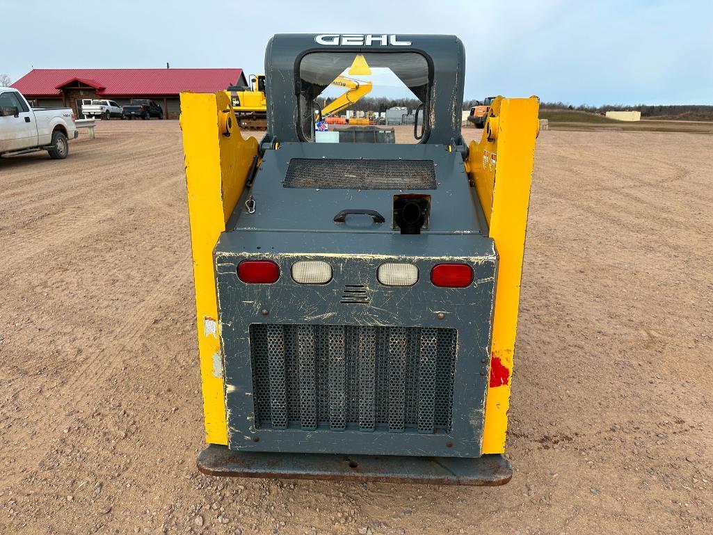 2018 Gehl R105 skid steer, OROPS, aux hyds, Yanmar diesel engine, T-bar controls, 27x8.5-15 tires,