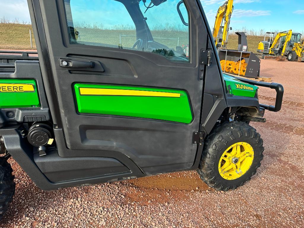 2019 John Deere XUV 835M Gator utility vehicle, cab w/AC, 4x4, gas engine, power dump bed, brush