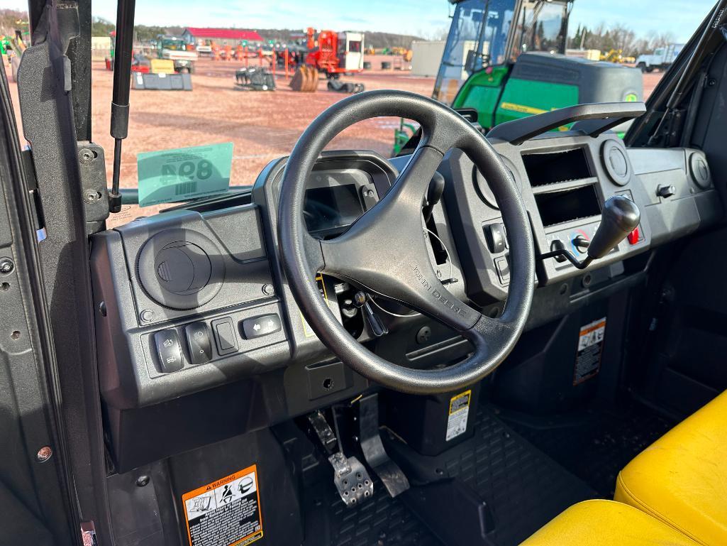 2019 John Deere XUV 835M Gator utility vehicle, cab w/AC, 4x4, gas engine, power dump bed, brush