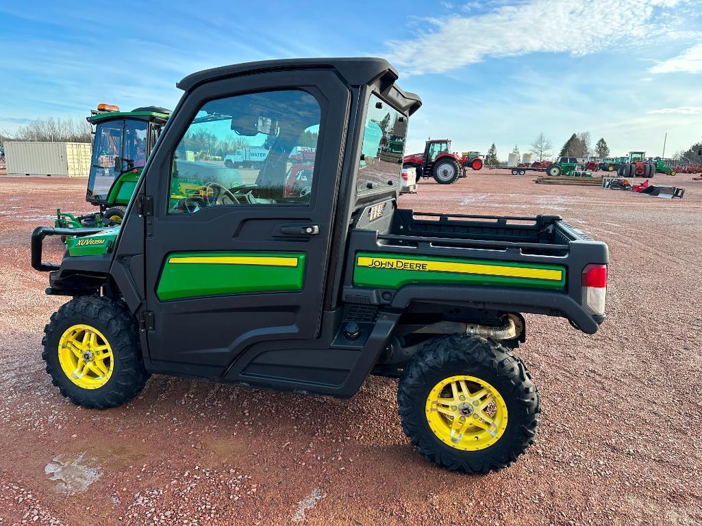 2019 John Deere XUV 835M Gator utility vehicle, cab w/AC, 4x4, gas engine, power dump bed, brush