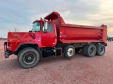 1996 Mack DM690S triaxle dump truck, Mack EM7-300 diesel engine, 7-spd trans, spring suspension,