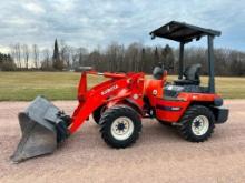 1998 Kubota R420 wheel loader, OROPS, 12.5/70-16 tires, hydro trans, quick coupler bucket, 3rd