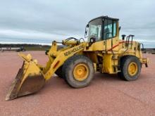 2001 New Holland LW170 wheel loader, cab w/heat, 20.5x25 tires, 4-spd powershift trans, 3rd valve,