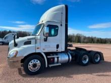 (TITLE) 2017 Freightliner Cascadia 113 day cab truck tractor, tandem axle, Detroit DD13 525hp diesel