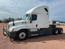 (TITLE) 2016 Freightliner Cascadia Evolution 125 sleeper cab truck tractor, tandem axle, Detroit