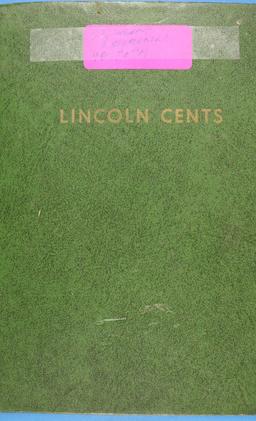 Book Collection of 40 Pennies - 32 Wheat Pennies & 8 Memorial Pennies