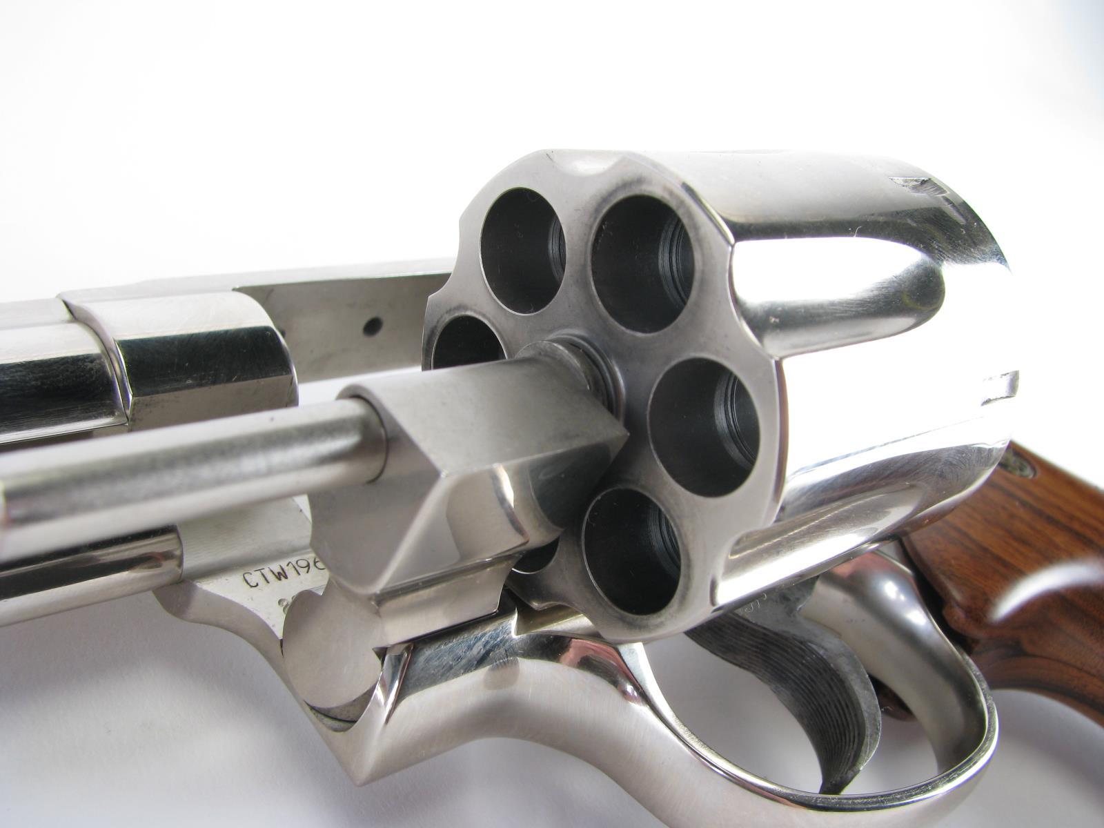 S&W Model 29-10 Revolver, .44mag