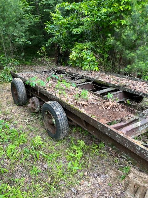 Tri Axel Trailer w / hitch pin