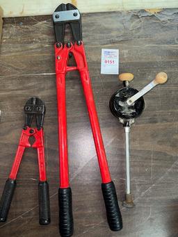 valve setting tool and 2 pair of bolt cutters