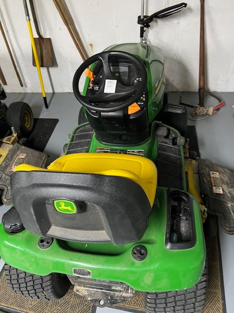 John Deere X360 riding tractor with 22 hp and mowing deck