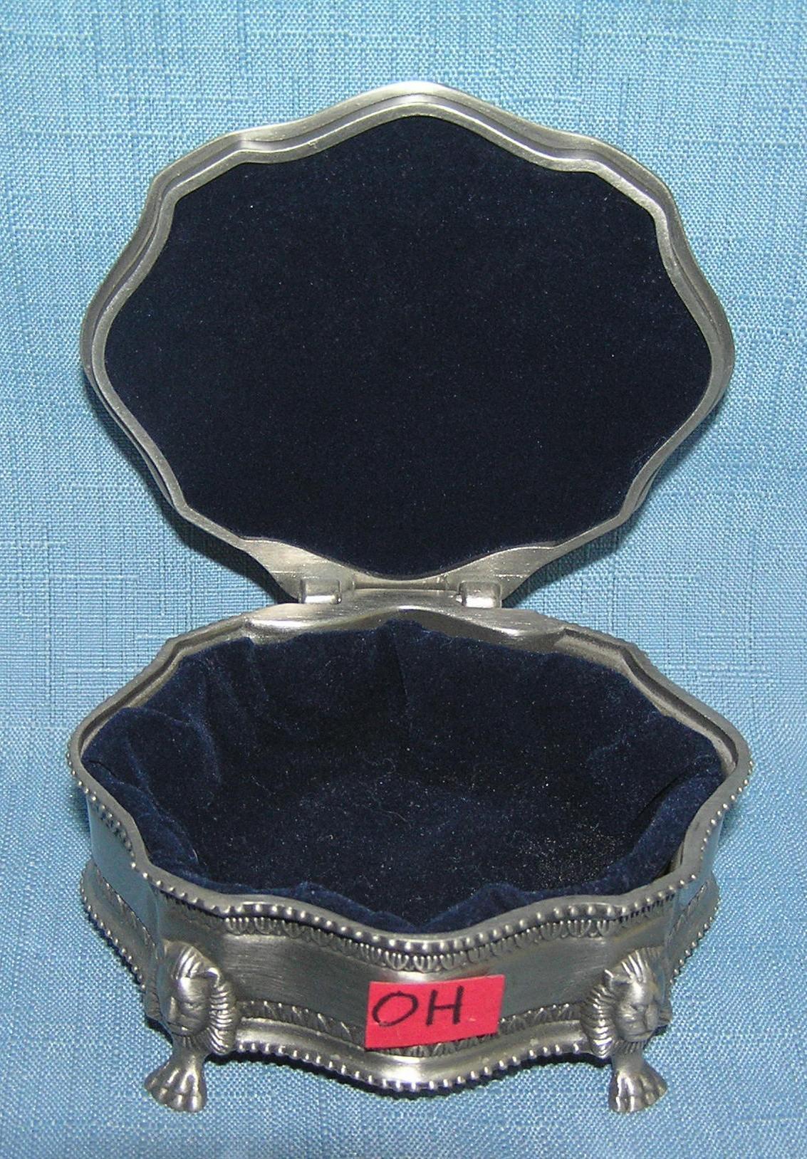 Pewter hinged trinket box Navy blue felt lined