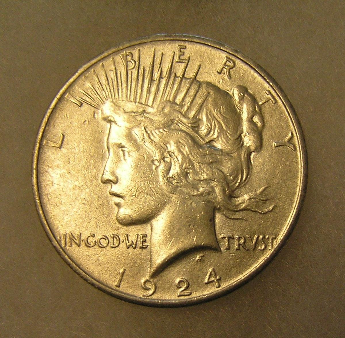 1924 Peace silver dollar in very good condition