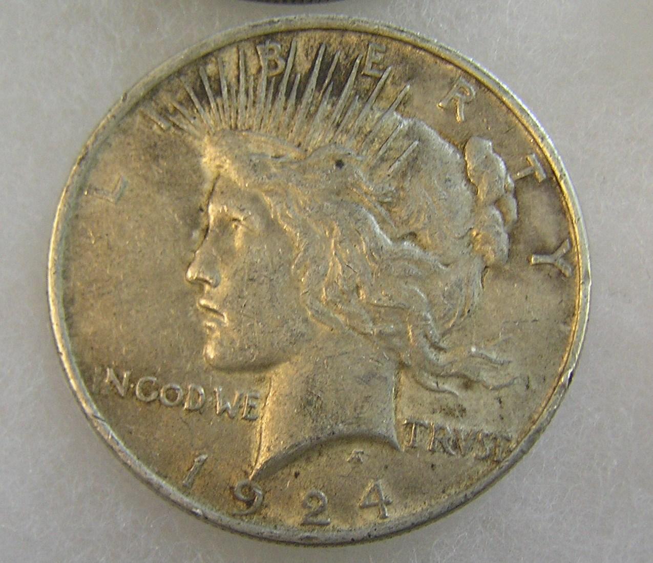 1924 Peace silver dollar in very good condition