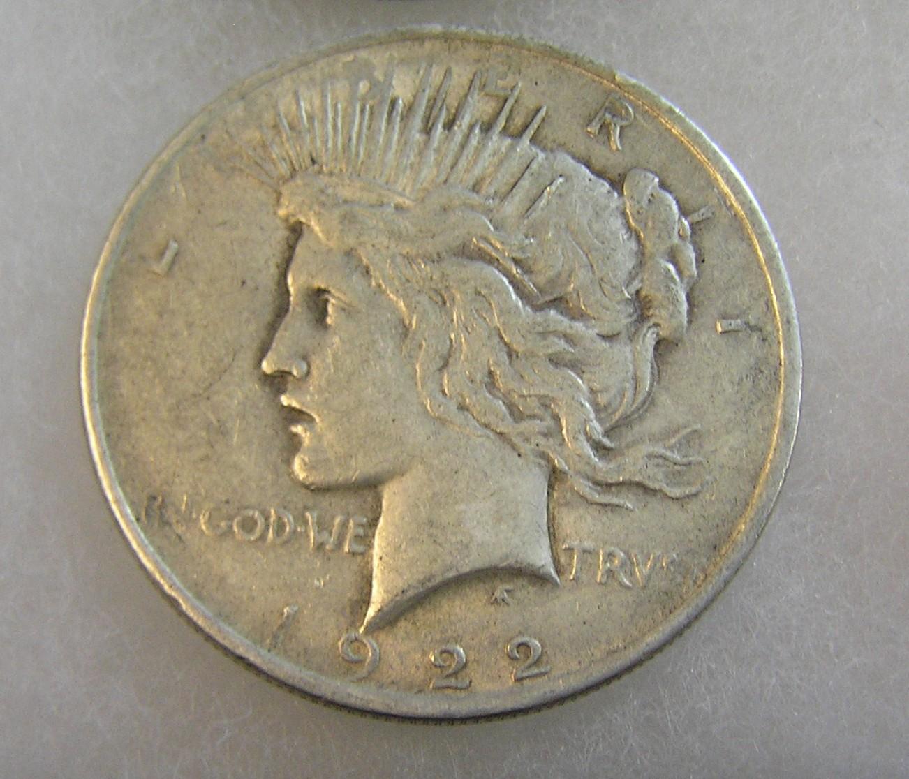 1922 Peace silver dollar in very good condition