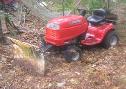 Troy bilt ride on lawn tractor