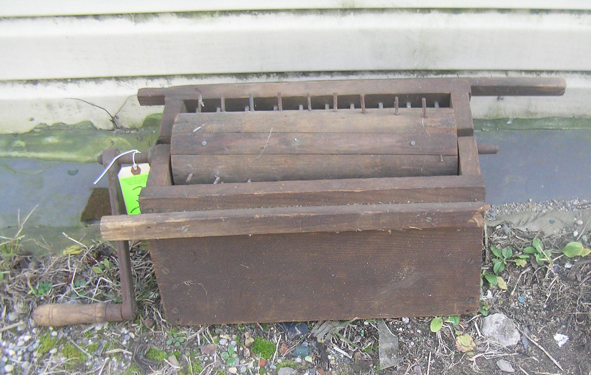 Circa hand crank corn huskercirca 1860's