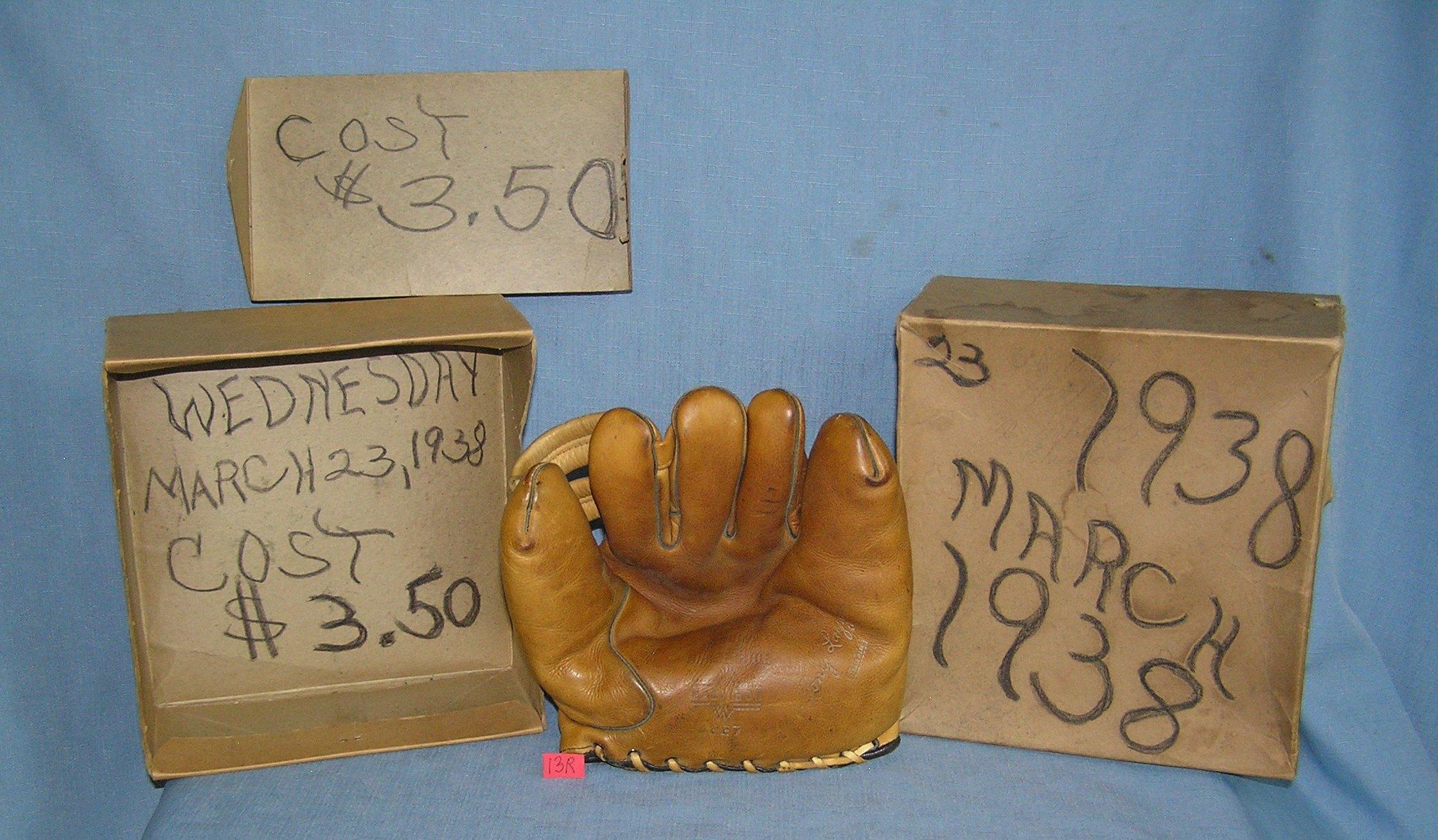 1930's Tony Lazzeri signature model leather baseball glove in original box