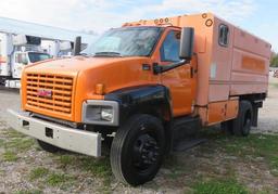 2004 GMC C6500 Chipper Dump