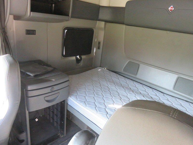 2013 International Prostar Sleeper