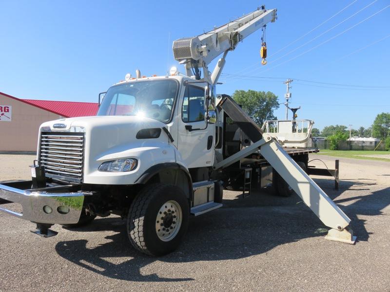 2012 Freightliner M2 154' Crane