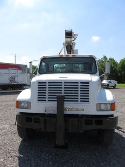 2001 International 4900 Bucket Truck