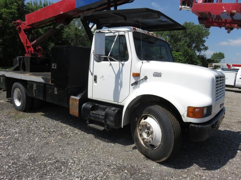 1999 International 4700 Bucket Truck