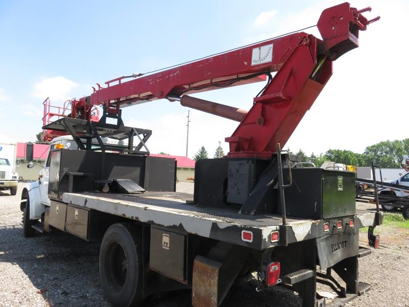 1999 International 4700 Bucket Truck