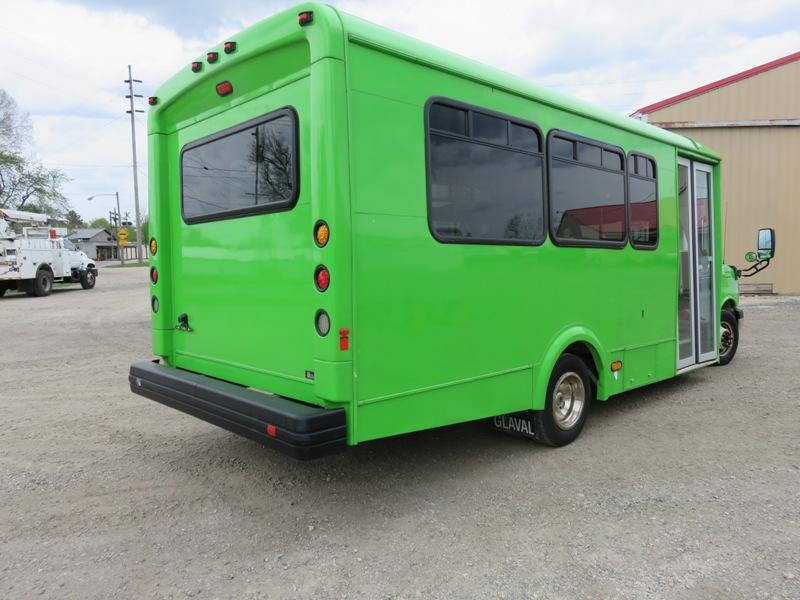 2013 Chevy G4500 Van