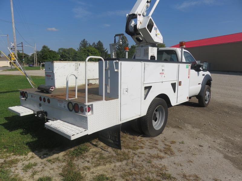 2006 Ford F450 Bucket Truck