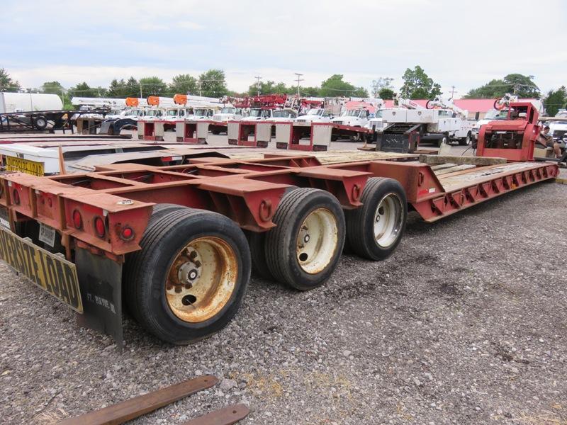 1999 Fontaine Tri-Axle Low Boy