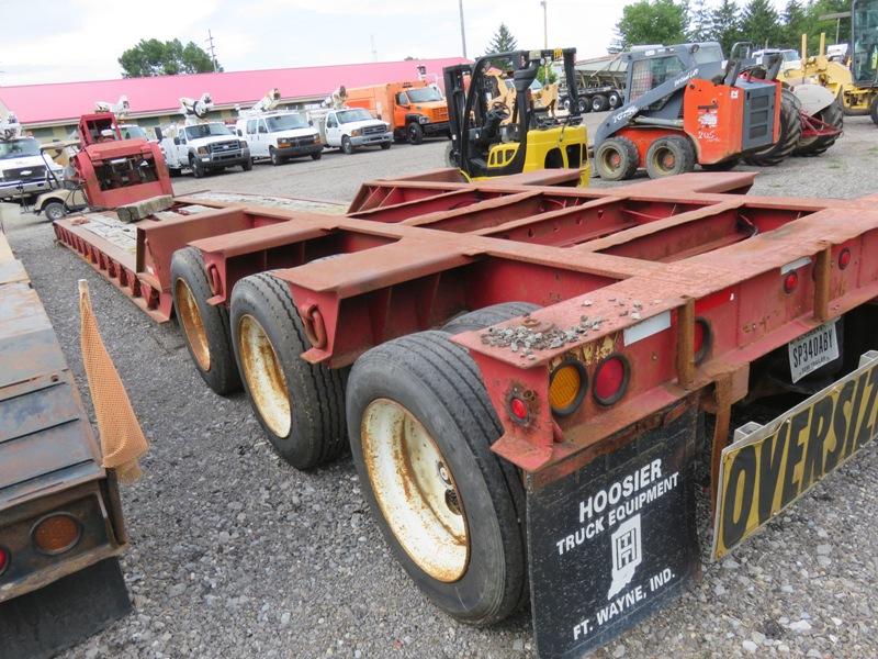 1989 Fontaine Tri-Axle Low Boy