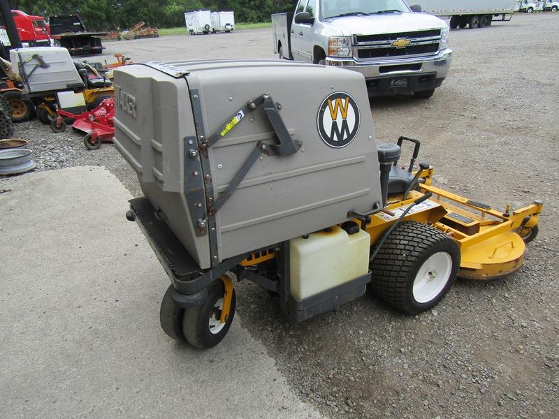 2014 Walker MT23-11 Mower