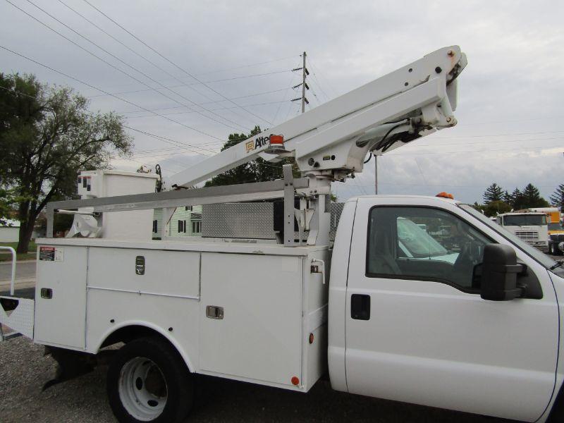 2008 Ford F450 Bucket Truck