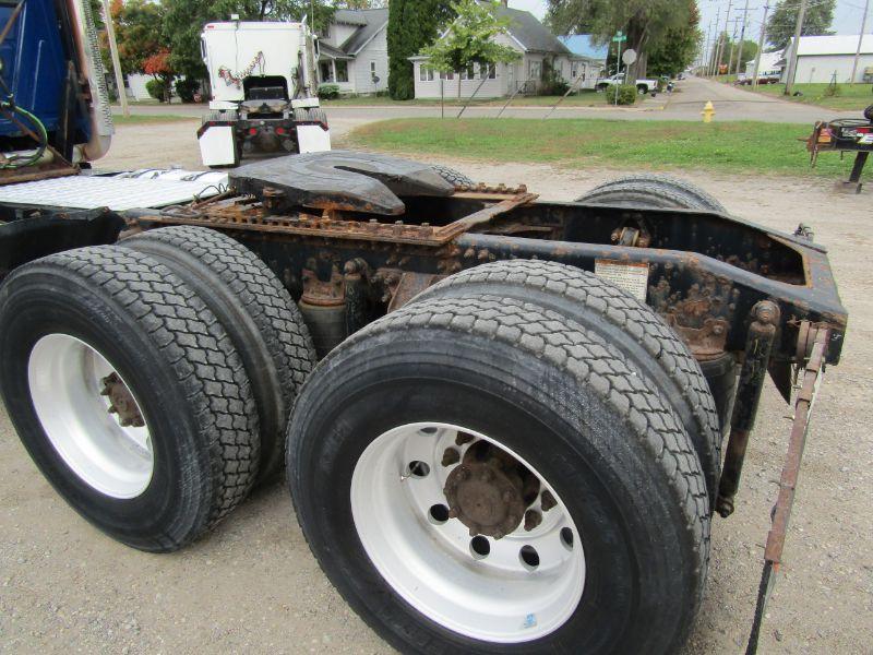 2013 Mack CXU613 Daycab