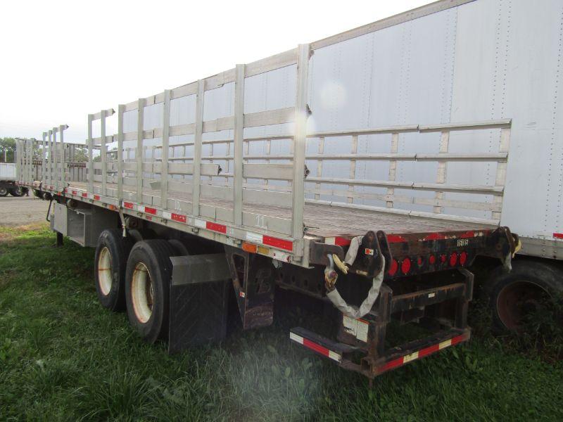 2009 Transcraft 42’ Flatbed w/ Moffett Hookup