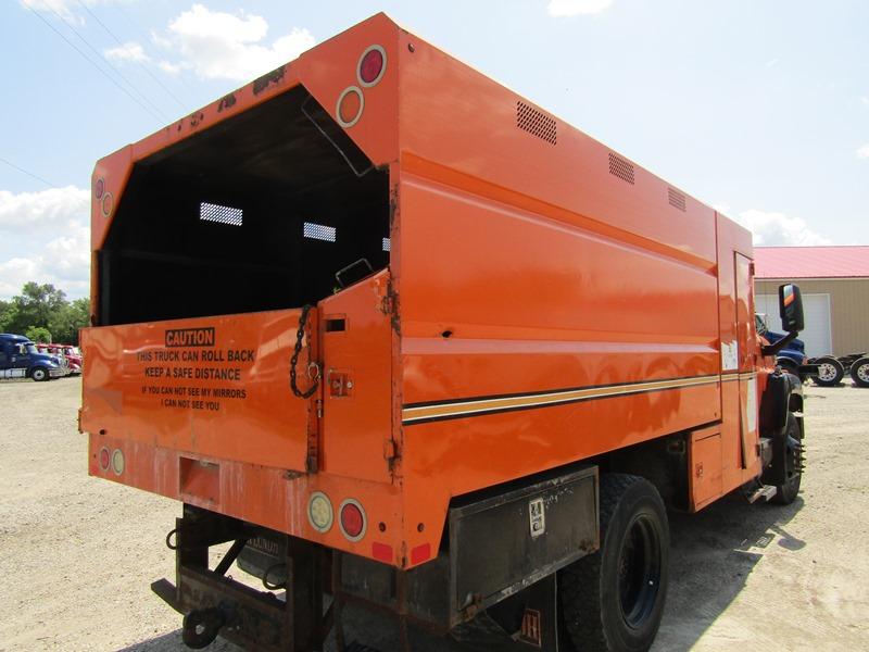 2009 GMC C6500 Chipper Dump