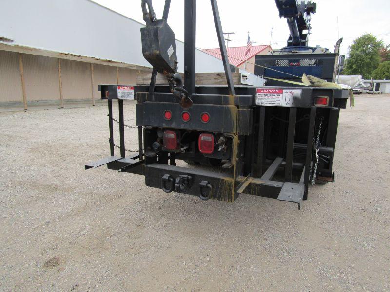 2009 Sterling LT9500 Crane