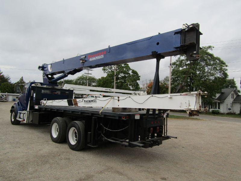 2009 Sterling LT9500 Crane